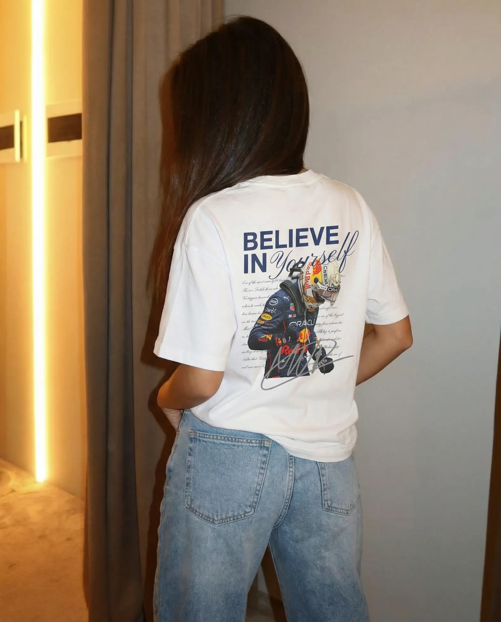 Белая футболка STRIVE с принтом Believe in Yourself
